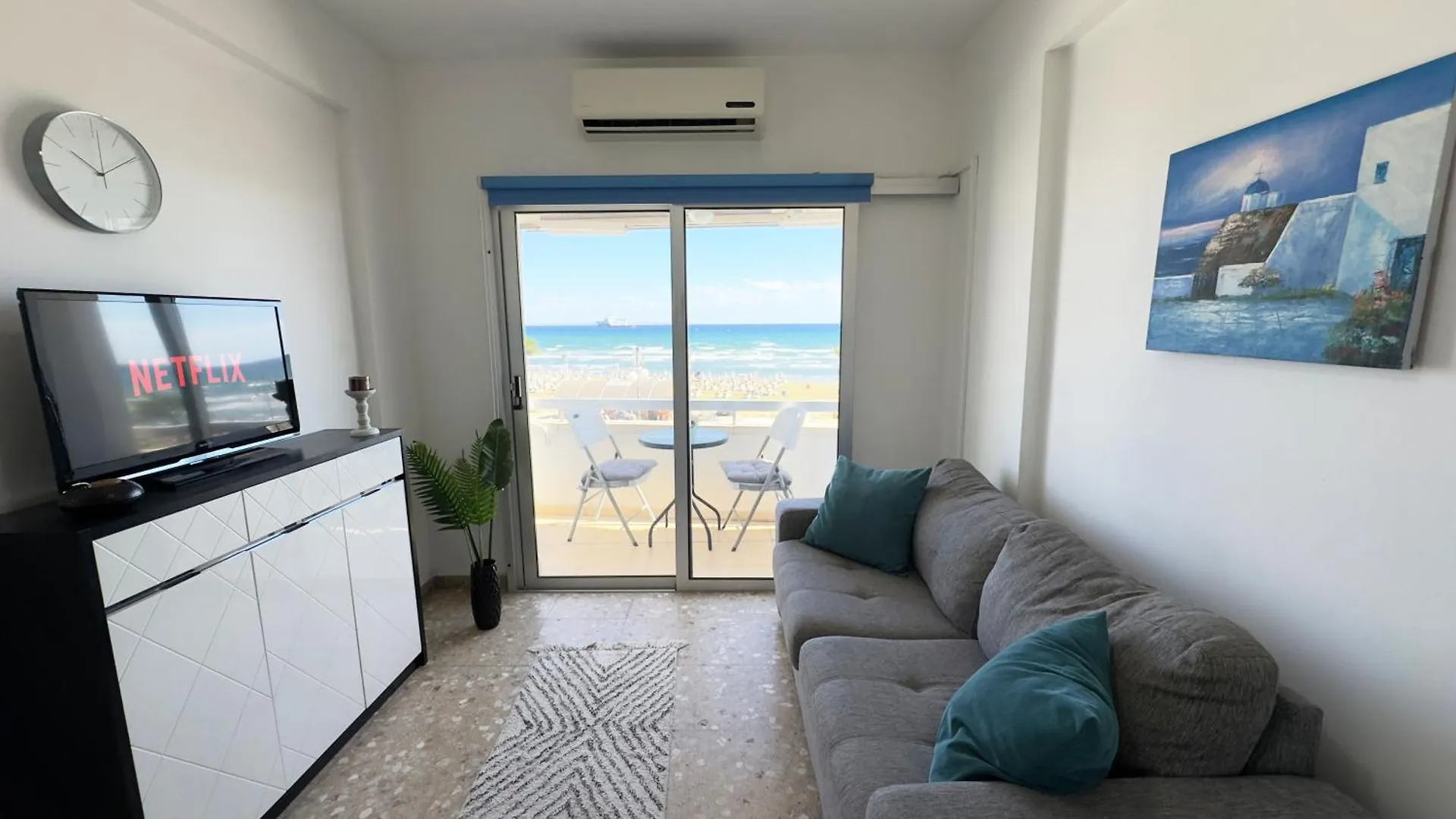 Apartmán Kolonaki Seaview 1Bdr Finikoudes Larnaca