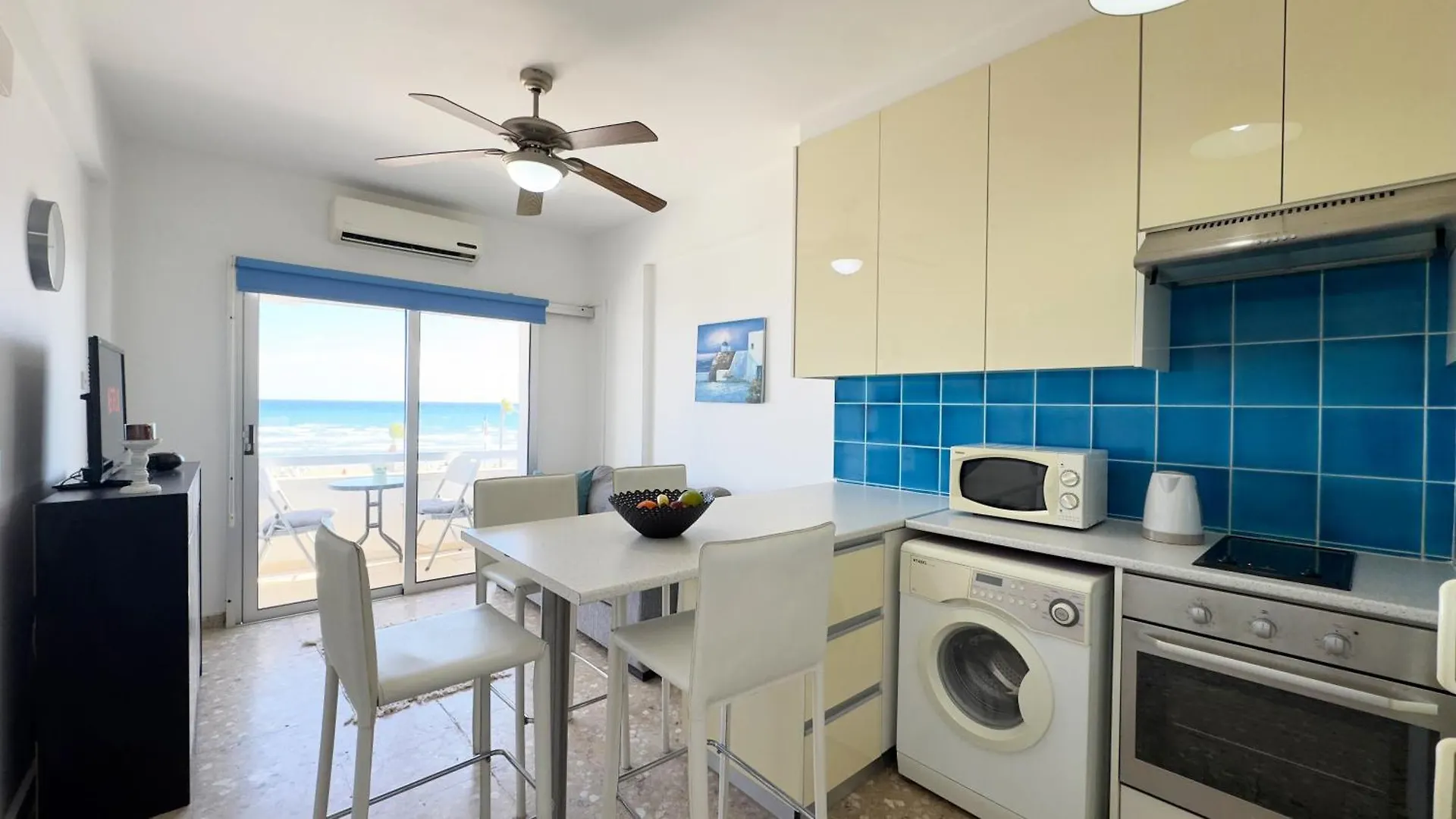 Apartmán Kolonaki Seaview 1Bdr Finikoudes Larnaca Kypr